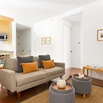 Stylish & Modern Apartment In Midtown Manhattan